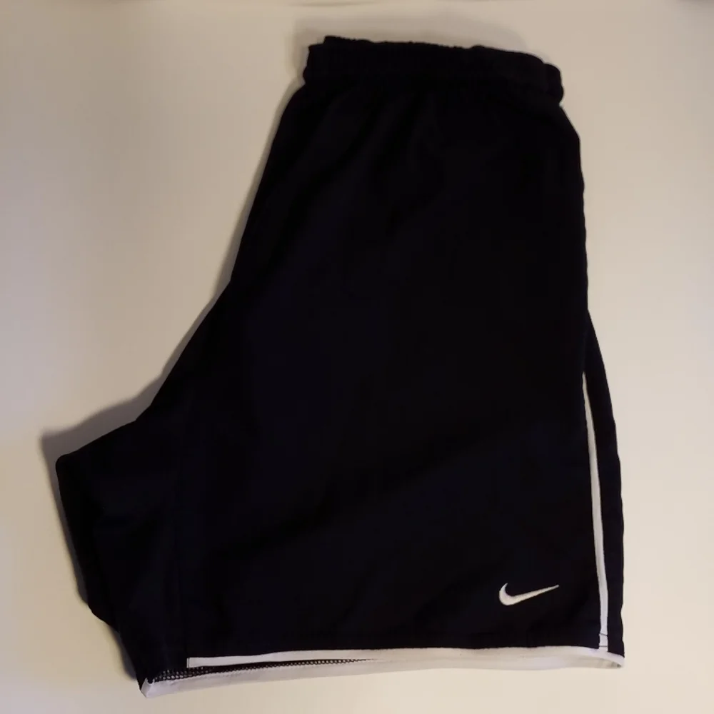 3/$15 NIKE ATHLETIC SHORTS XL